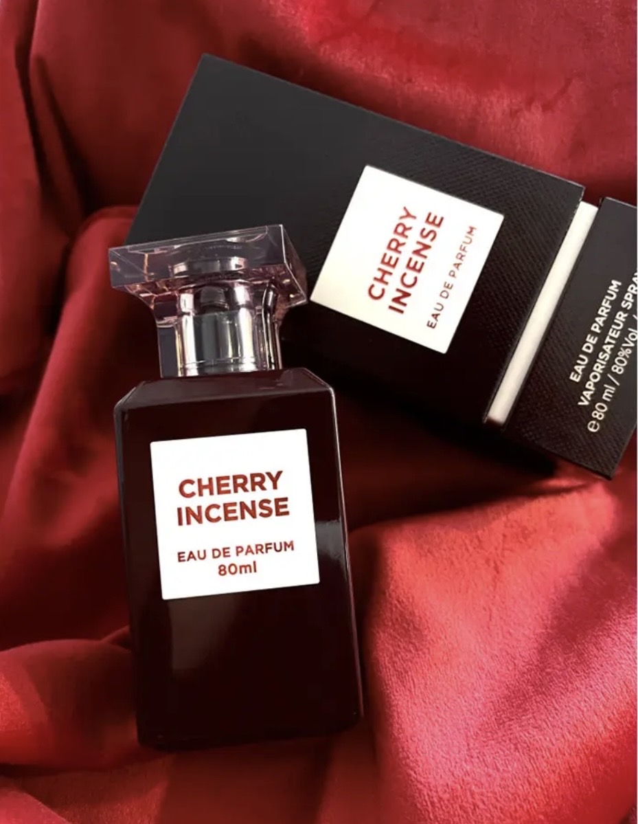 عطر ادوپرفیوم یونیسکس فراگرنس ورد مدل چری اسموک حجم ۸۰ میلی‌لیتر رایحه گرم و شیرین