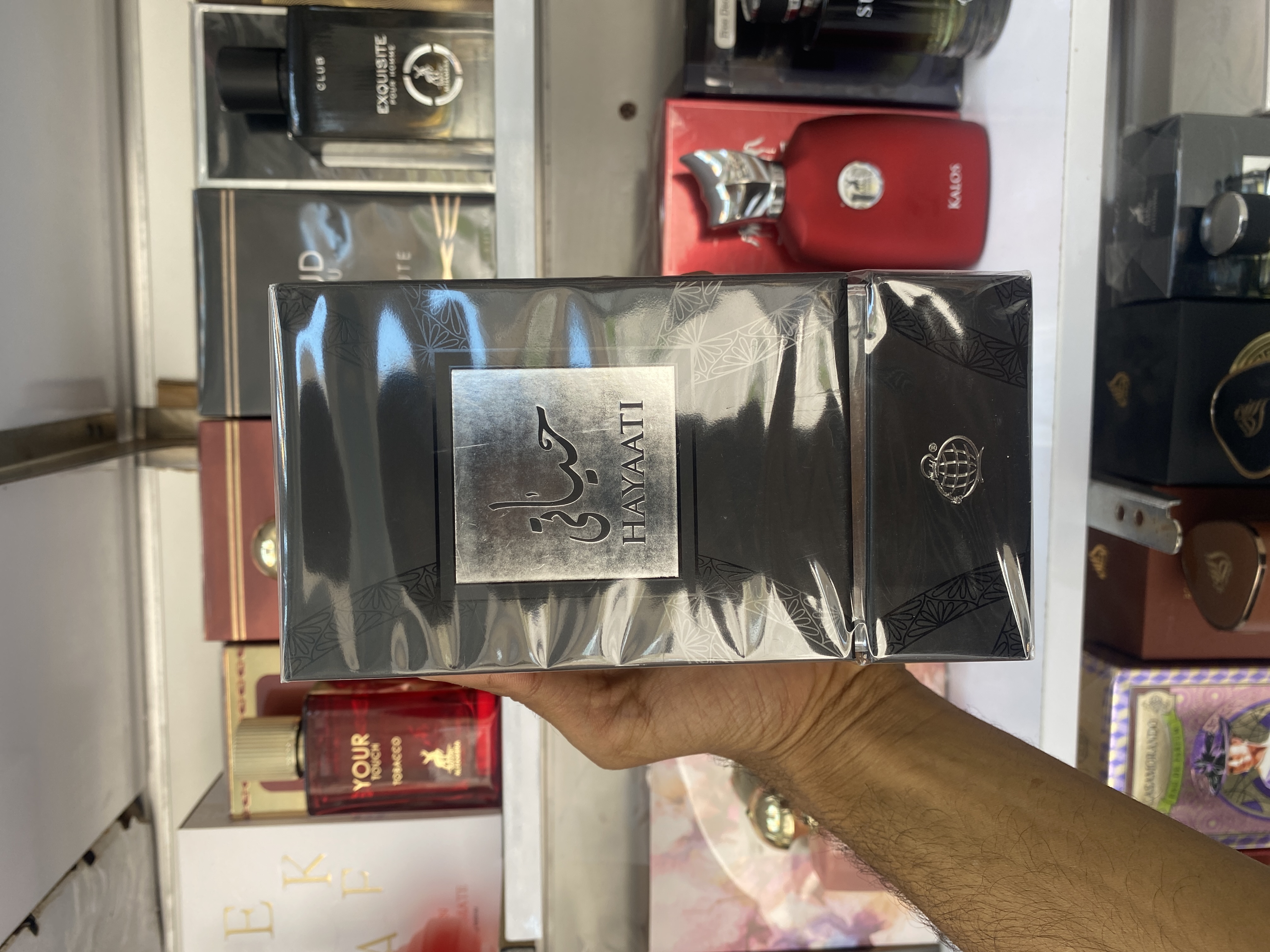 عطر ادکلن حیاتی مشکی فرگرانس ورد 100 میل Hayaati Fragrance World نمای ۳
